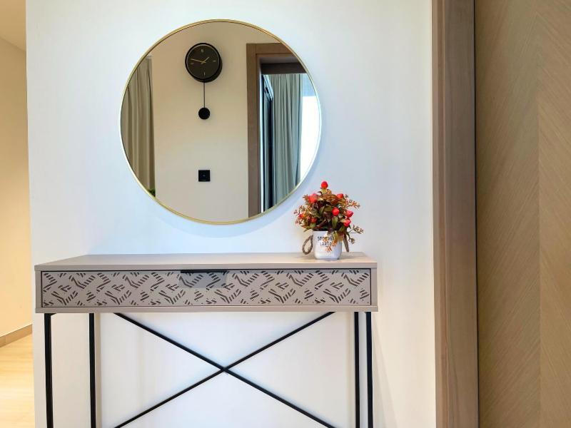 Premium Furnished 1br Binghatti Corner In Jvc - 301